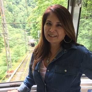 Meet your Posher, Ramona